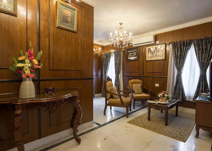 Hotel Baber Mahal - The Heritage 5*