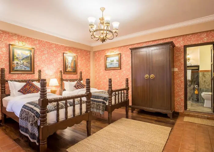 Hotel Baber Mahal - The Heritage 5*